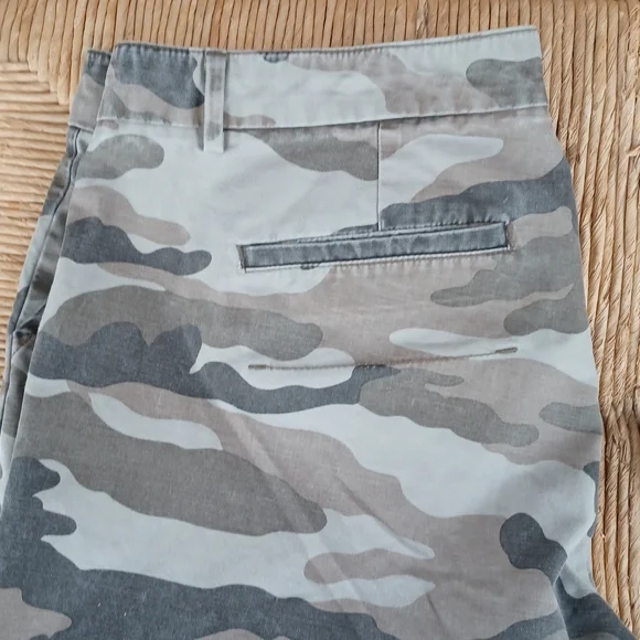 Gap camo pants Size 14 - Picture 9 of 9
